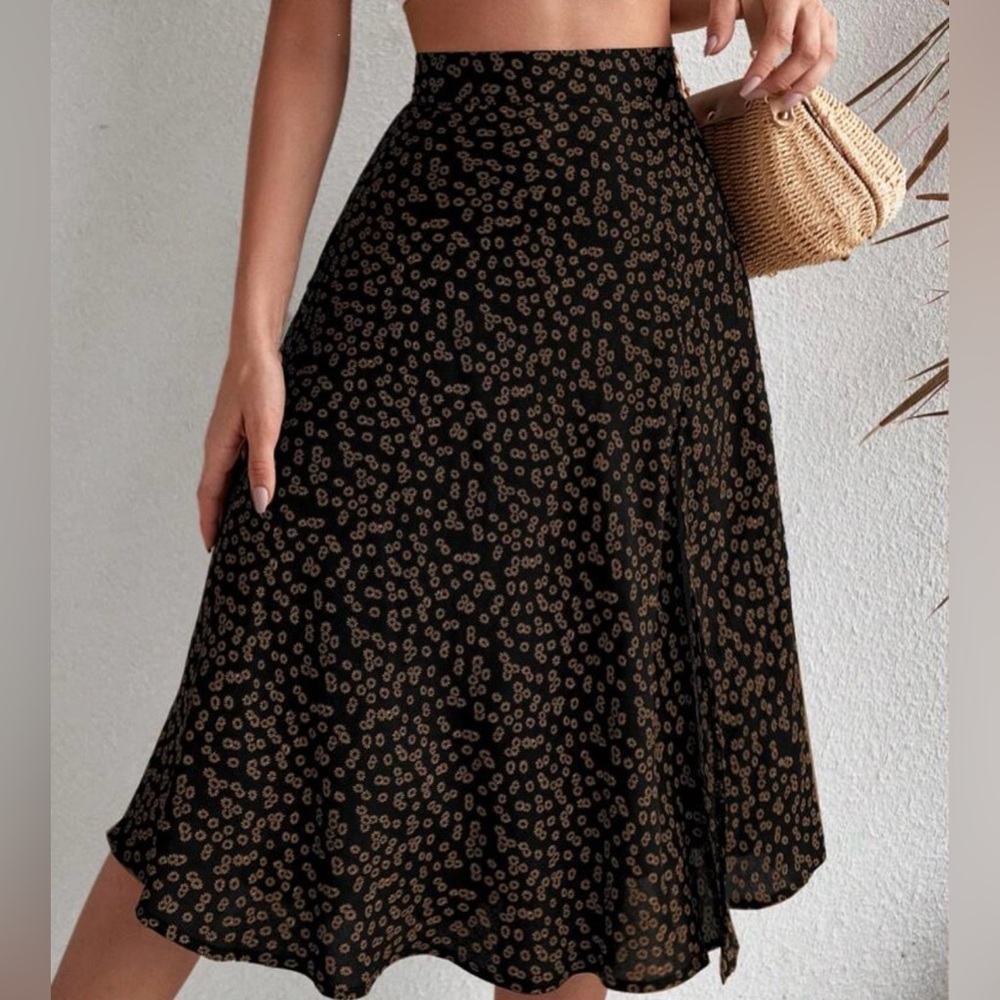 High Slit Skirt - Picture 2 of 4